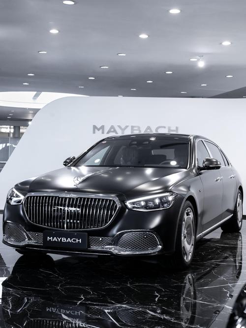 重庆13岚图汽车的售后服务让用户无忧出行，迈巴赫未来的豪华车趋势